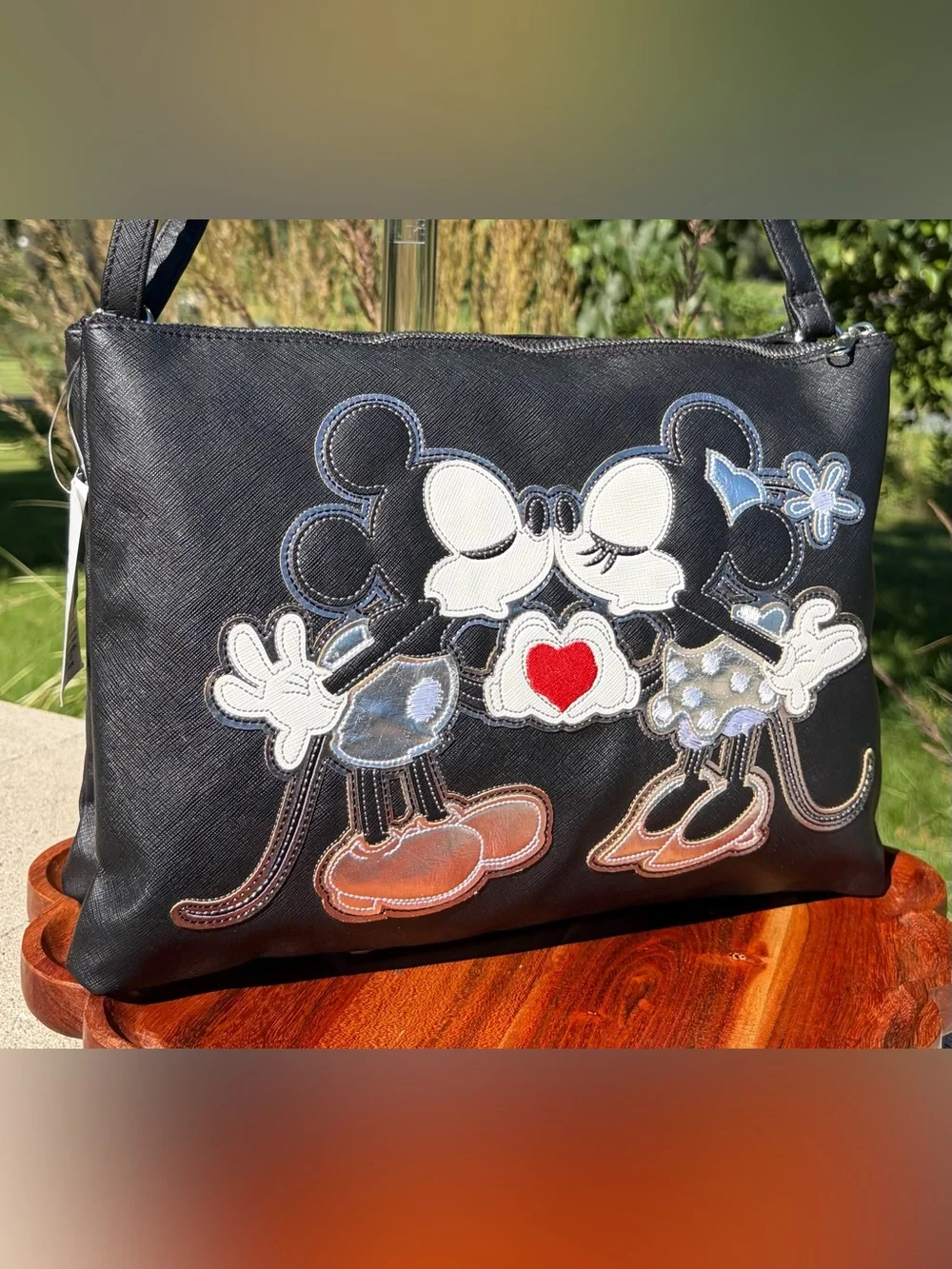 Disney Parks Mickey & Minnie Kissing Crossbody Bag NWT